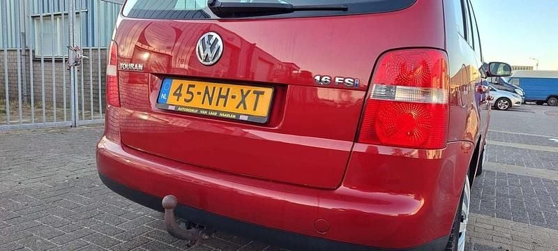 Occasion VW Touran Trendline 116 PK (85 kW) 2003 Rood MPV