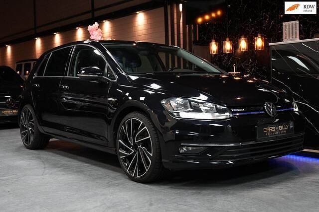 Zwart Gebruikt 2019 VW Golf VII Comfortline Hatchback | € 11.900 (Super prijs) - Afbeelding 1/4