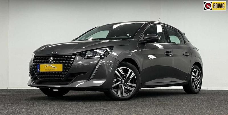 Grijs Gebruikt 2020 Peugeot 208 Allure Hatchback | € 16.995 (Eerlijke prijs) - Afbeelding 1/3