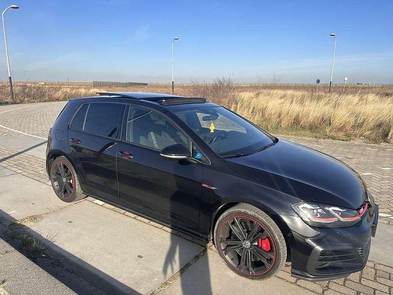 Zwart Gebruikt 2019 VW Golf VII GTI Hatchback | € 26.500 (Eerlijke prijs) - Afbeelding 1/4
