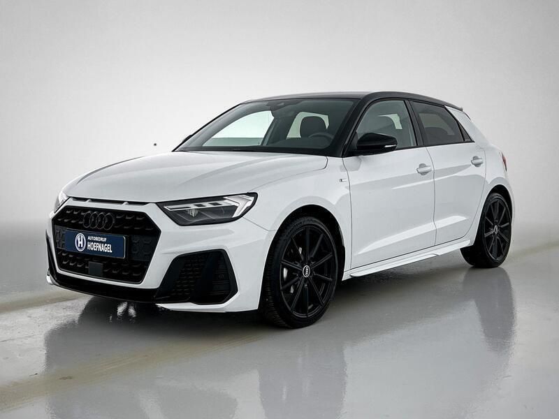 Wit Gebruikt 2023 Audi A1 Hatchback | € 27.450 (Iets duurder) - Afbeelding 1/4