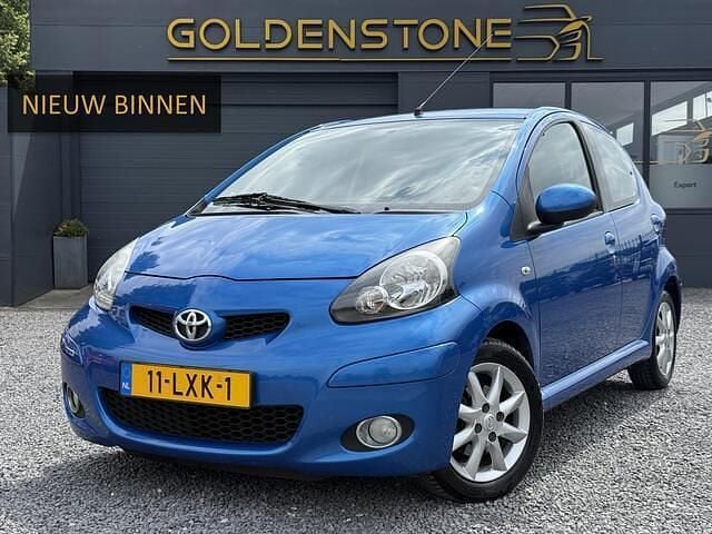 Blauw Gebruikt 2010 Toyota Aygo Comfort Hatchback | € 2.743 (Goede deal) - Afbeelding 1/4