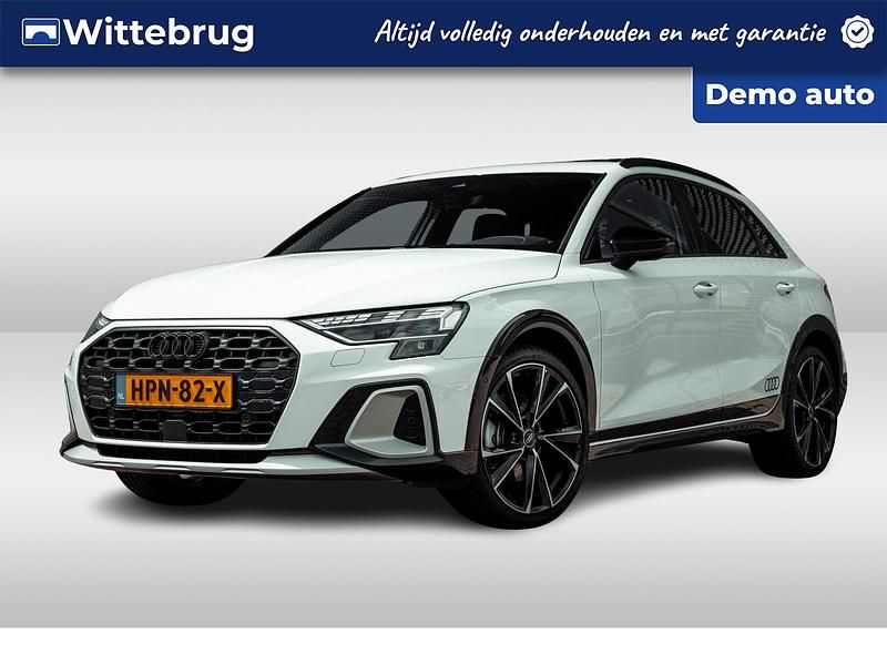 Wit Gebruikt 2024 Audi A3 Advanced Hatchback | € 44.950 - Afbeelding 1/4