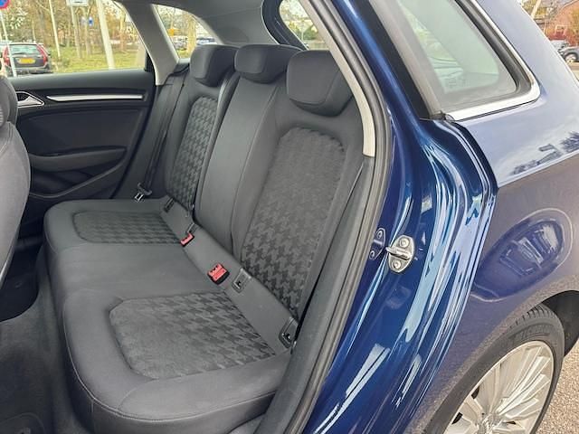 Occasion Audi A3 Sportback e-tron Attraction 2015 Blauw (metallic) Hatchback