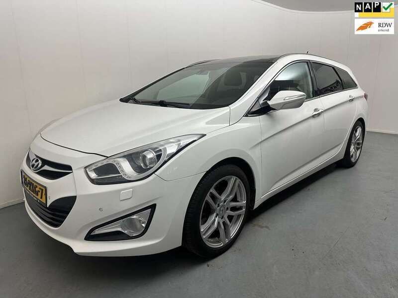 Wit Gebruikt 2011 Hyundai i40 Stationwagen | € 7.900 (Goede deal) - Afbeelding 1/4