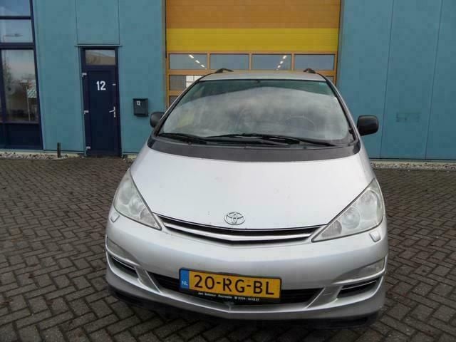Grijs Gebruikt 2005 Toyota Previa MPV | € 3.950 - Afbeelding 1/4