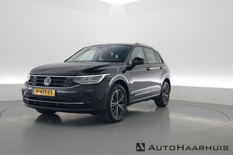 Zwart Gebruikt 2021 VW Tiguan Elegance SUV | € 29.850 (Eerlijke prijs) - Afbeelding 1/3