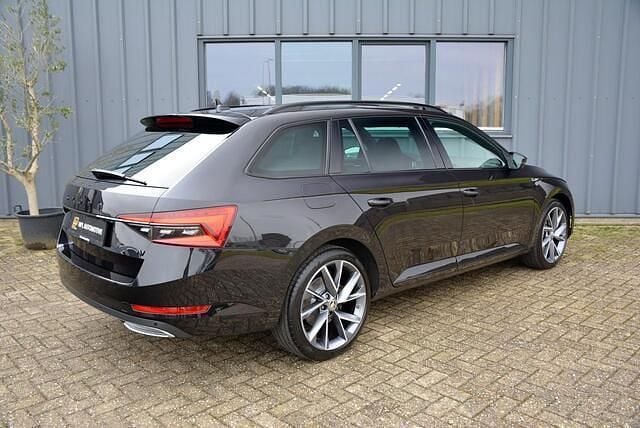 Occasion Skoda Superb Business Line 157 PK (115 kW) 2021 Zwart Stationwagen