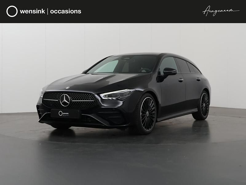 Zwart Gebruikt 2025 Mercedes CLA180 Shooting Brake Business Stationwagen | € 53.795 - Afbeelding 1/4