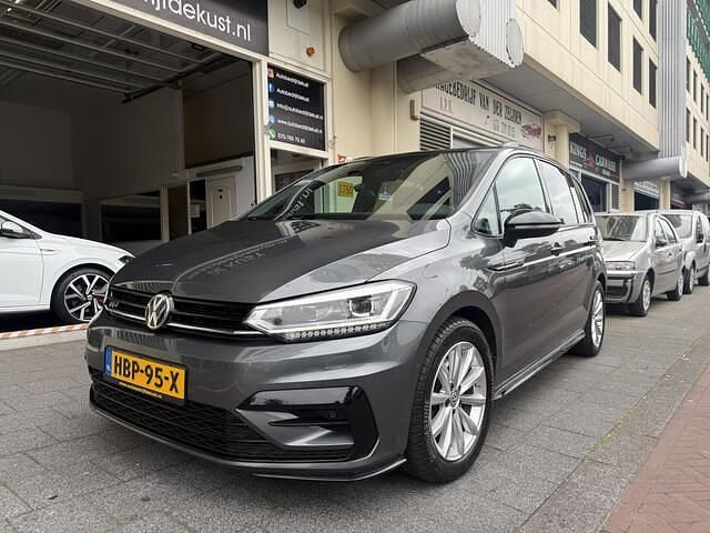Occasion VW Touran R-line 180 PK (132 kW) 2018 Grijs MPV
