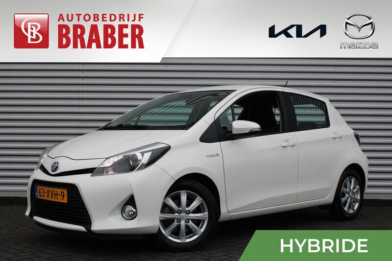 Wit Gebruikt 2012 Toyota Yaris Hybrid Hatchback | € 13.995 - Afbeelding 1/4