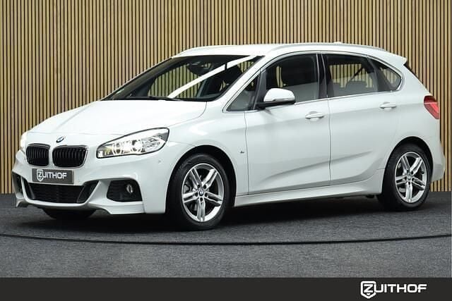 Wit Gebruikt 2016 BMW 218 Executive Stationwagen | € 13.950 (Goede deal) - Afbeelding 1/4