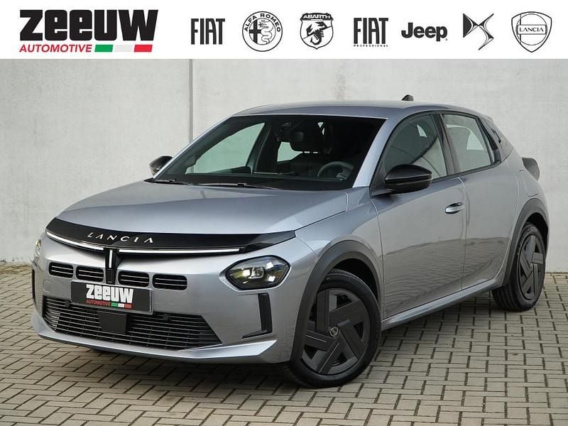 Nieuw Lancia Ypsilon 101 PK (74 kW) 2025 Grijs Hatchback