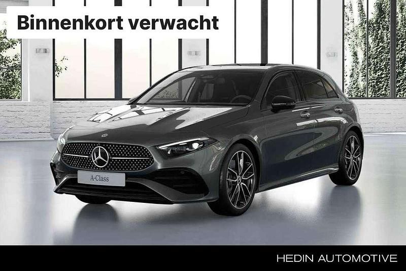 Zwart Nieuw 2025 Mercedes A250 Business Hatchback | € 50.100 - Afbeelding 1/4