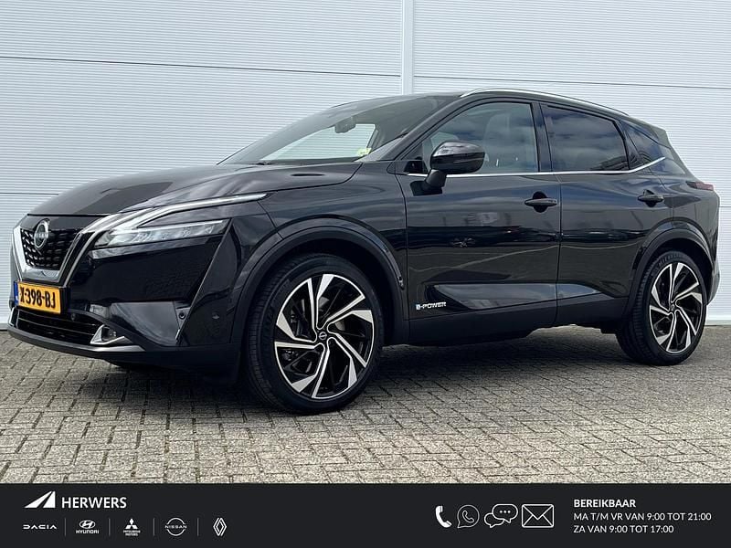 Zwart Gebruikt 2023 Nissan Qashqai Tekna+ SUV | € 33.935 (Eerlijke prijs) - Afbeelding 1/4