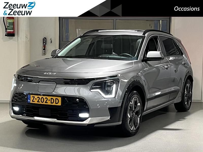 Steel grey Occasion 2024 Kia e-Niro SUV | € 34.745 (Duur) - Afbeelding 1/4