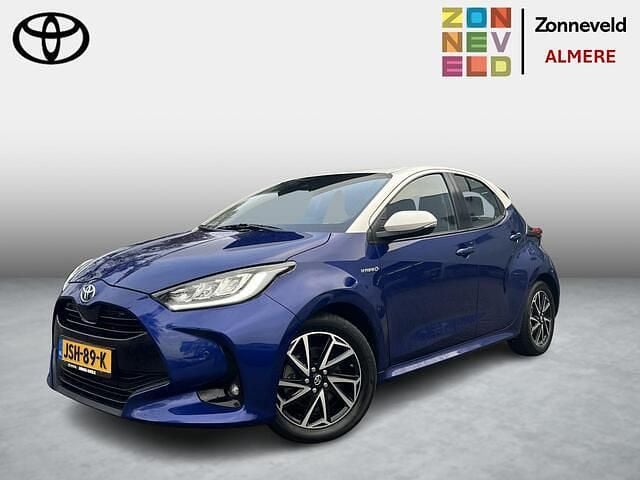 Blauw Occasion 2021 Toyota Yaris Executive Hatchback | € 19.999 (Goede deal) - Afbeelding 1/4