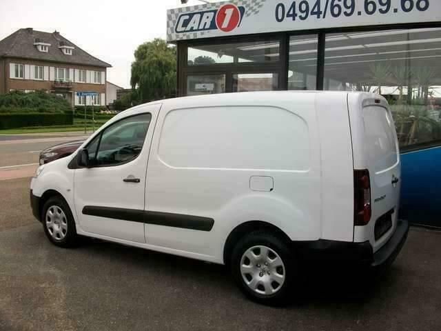 Wit Gebruikt 2014 Peugeot Partner MPV | € 7.500 (Duur) - Afbeelding 1/4
