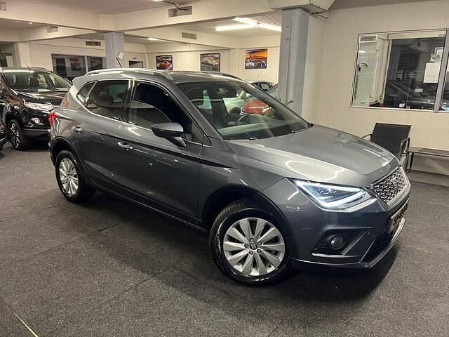Grijs Occasion 2018 Seat Arona SUV | € 16.995 (Eerlijke prijs) - Afbeelding 1/4