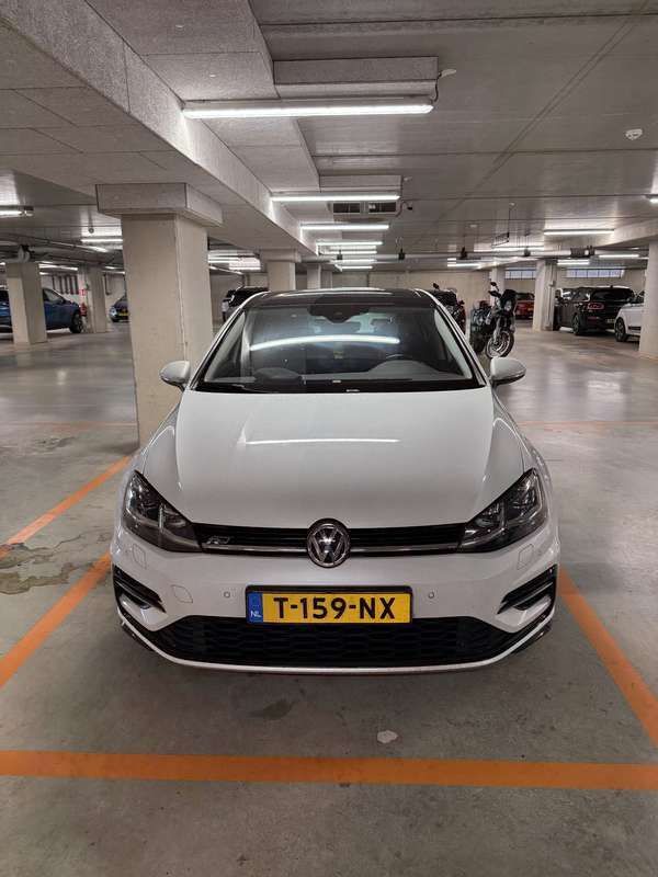 Wit Gebruikt 2017 VW Golf VII Highline Stationwagen | € 17.500 (Iets duurder) - Afbeelding 1/4