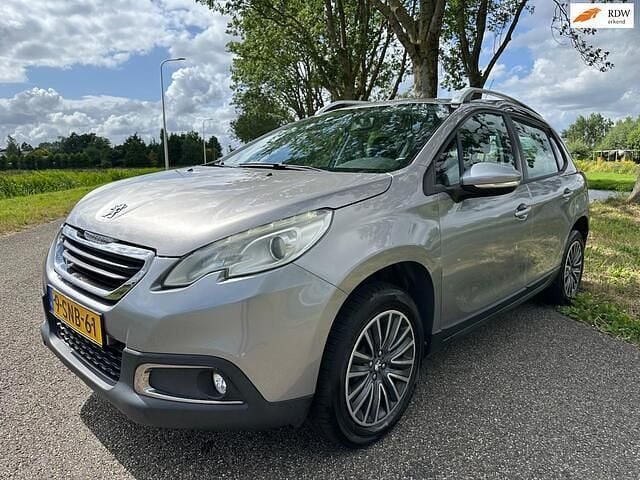 Grijs Gebruikt 2013 Peugeot 2008 Active SUV | € 5.999 (Goede deal) - Afbeelding 1/4