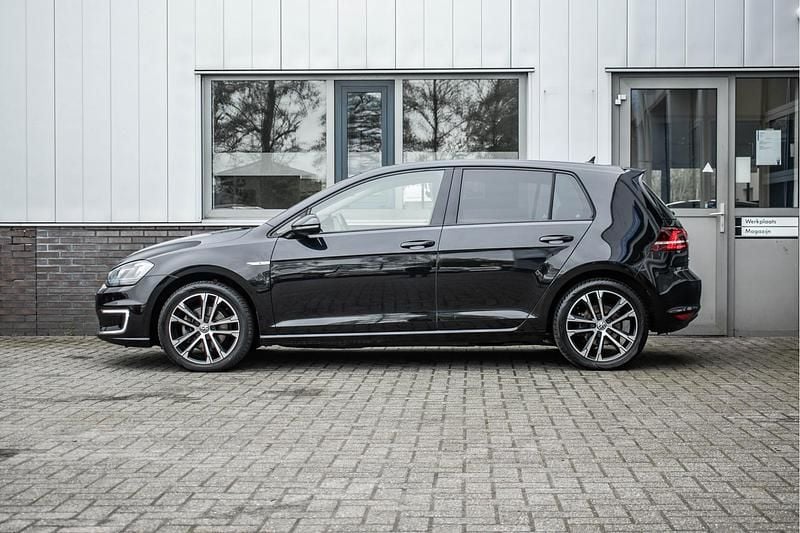 Occasion VW e-Golf 85 kW (116 PK) 2017 Zwart Hatchback