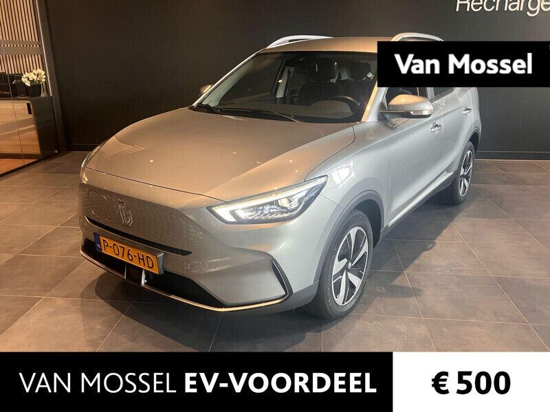 Grijs Gebruikt 2022 MG ZS Comfort Sedan | € 16.999 (Eerlijke prijs) - Afbeelding 1/3