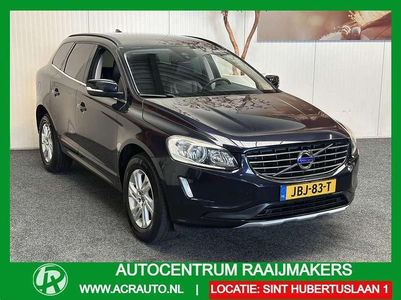 Blauw, metallic lak Gebruikt 2016 Volvo XC60 Momentum SUV | € 21.440 (Eerlijke prijs) - Afbeelding 1/4