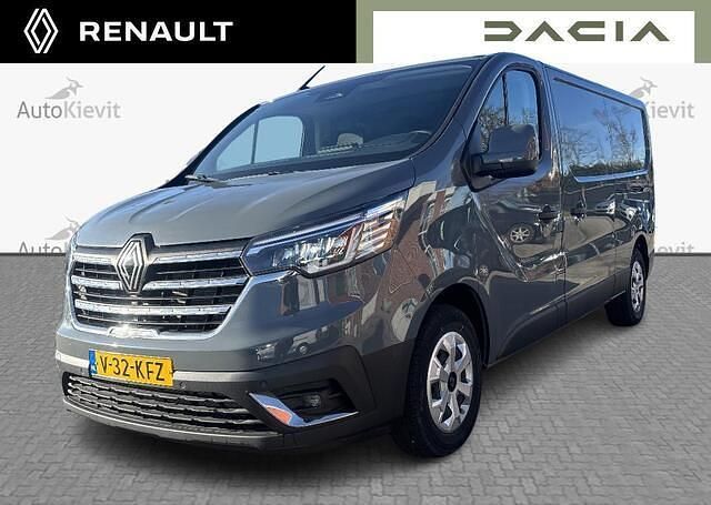 Grijs Occasion 2024 Renault Trafic MPV | € 29.950 (Eerlijke prijs) - Afbeelding 1/4