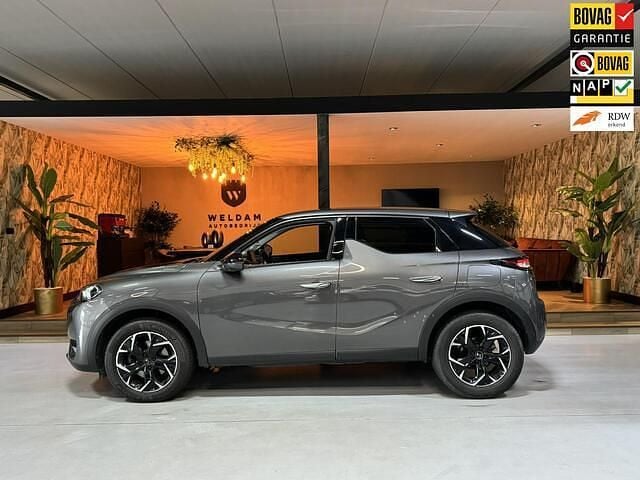 Grijs Gebruikt 2020 DS Automobiles DS3 Crossback So Chic SUV | € 18.990 (Eerlijke prijs) - Afbeelding 1/4