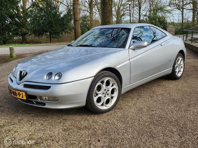 Occasion Alfa Romeo GTV 155 PK (114 kW) 2000 Grijs Coupé