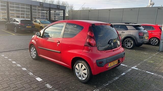 Occasion Peugeot 107 Active 68 PK (50 kW) 2013 Rood Hatchback