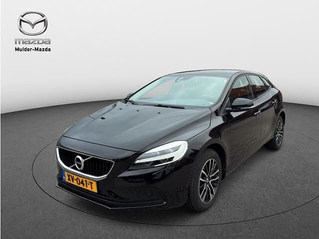 Zwart Gebruikt 2019 Volvo V40 Stationwagen | € 18.950 (Goede deal) - Afbeelding 1/3