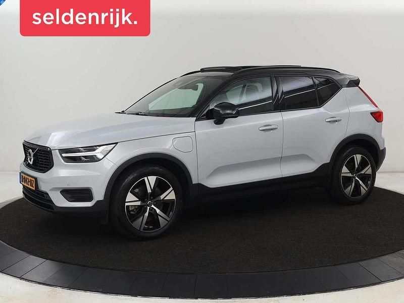Grijs Gebruikt 2021 Volvo XC40 R-Design SUV | € 23.900 (Goede deal) - Afbeelding 1/4