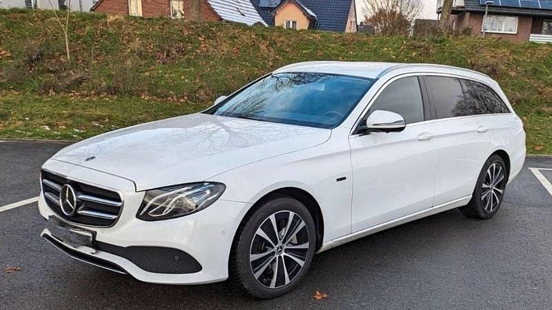 Wit Gebruikt 2019 Mercedes E300 Stationwagen | € 30.900 (Eerlijke prijs) - Afbeelding 1/4