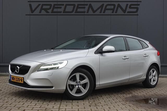 Occasion Volvo V40 Kinetic 120 PK (88 kW) 2017 Grijs Hatchback