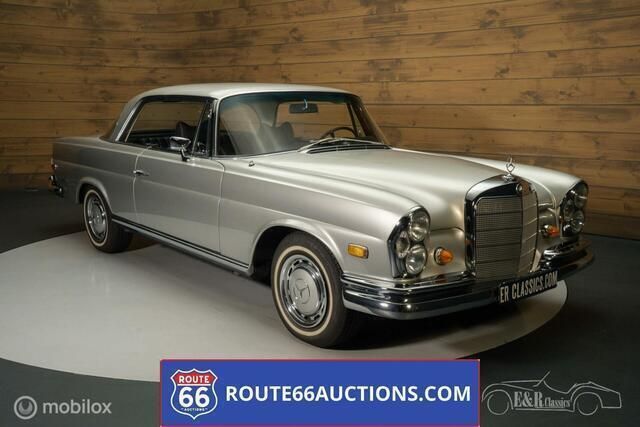 Grijs Gebruikt 1970 Mercedes 280 SE Coupé | € 44.900 - Afbeelding 1/4