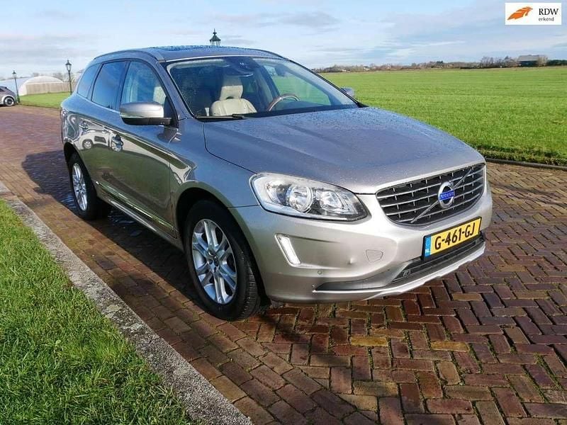 Grijs Occasion 2015 Volvo XC60 Ocean Race SUV | € 9.680 (Super prijs) - Afbeelding 1/3