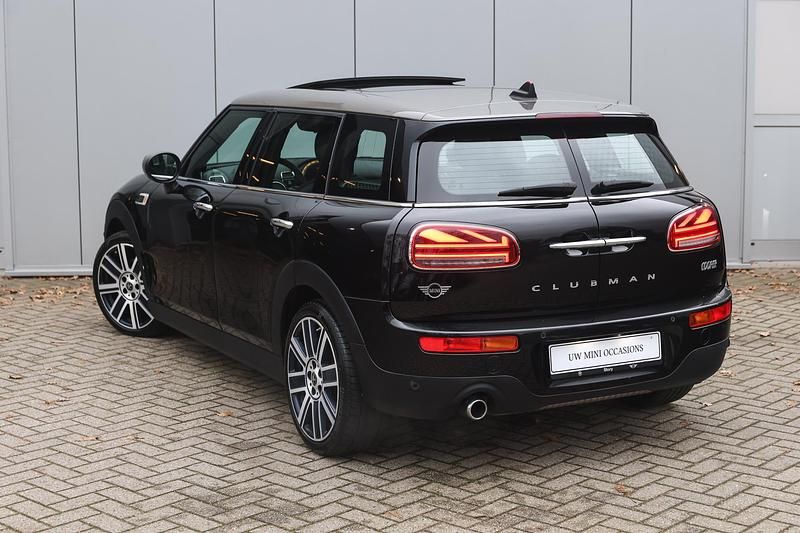 Occasion Mini Cooper Clubman Comfort 136 PK (100 kW) 2020 Zwart Stationwagen