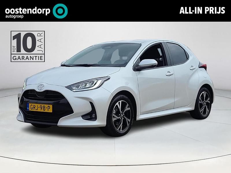 Wit Gebruikt 2024 Toyota Yaris Hybrid Edition Hatchback | € 27.950 (Iets duurder) - Afbeelding 1/4