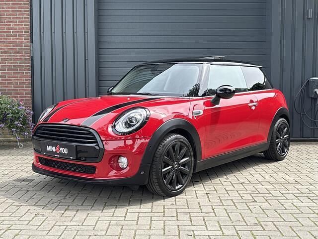 Rood Gebruikt 2019 Mini Cooper Chili Hatchback | € 19.950 (Iets duurder) - Afbeelding 1/4