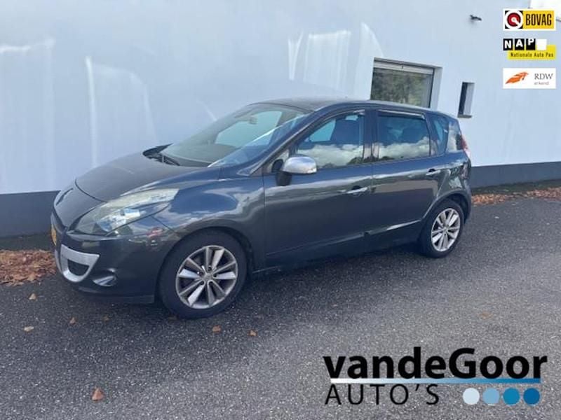 Grijs Gebruikt 2012 Renault Scénic III MPV | € 3.950 (Iets duurder) - Afbeelding 1/4