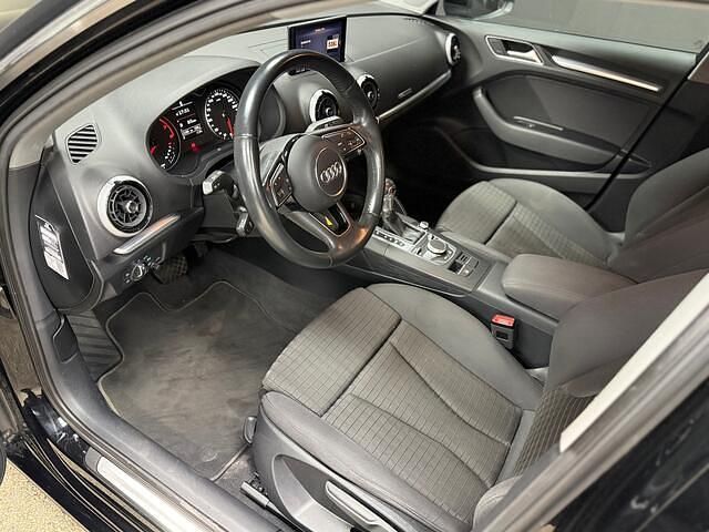 Occasion Audi A3 Sportback Sport 116 PK (85 kW) 2018 Zwart Hatchback