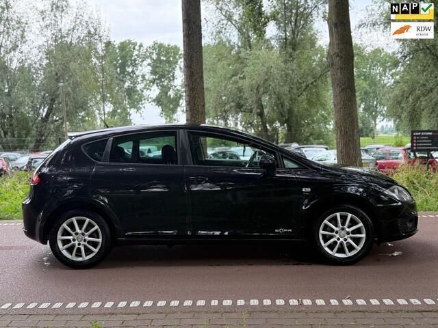 Zwart Gebruikt 2011 Seat Leon Copa Hatchback | € 2.349 (Goede deal) - Afbeelding 1/4