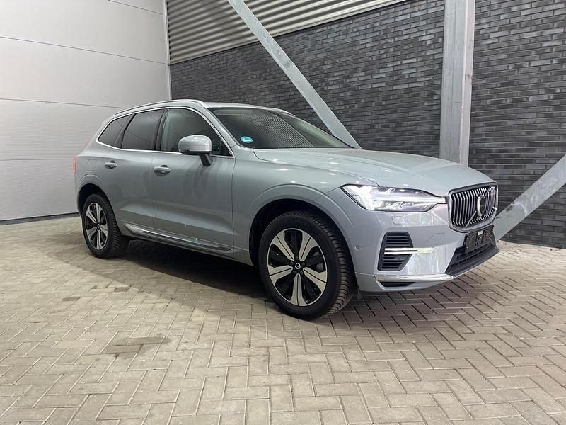 Grijs Gebruikt 2025 Volvo XC60 Plus SUV | € 58.800 (Super prijs) - Afbeelding 1/1
