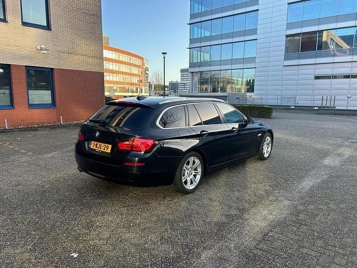 Occasion 2011 BMW 525 Stationwagen | € 7.650 (Goede deal) - Afbeelding 1/4