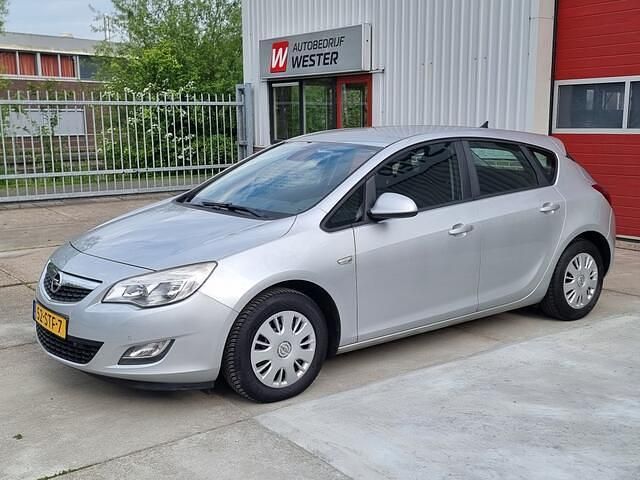 Occasion Opel Astra Edition 95 PK (69 kW) 2011 Grijs Hatchback