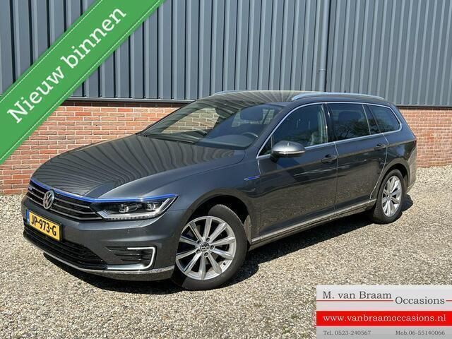 Grijs Gebruikt 2016 VW Passat GTE Stationwagen | € 15.945 (Eerlijke prijs) - Afbeelding 1/4