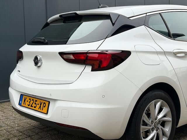 Occasion Opel Astra 110 PK (80 kW) 2021 Wit Hatchback