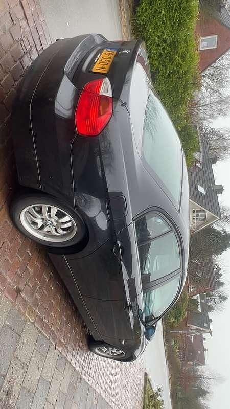 Occasion BMW 318 129 PK (94 kW) 2006 Zwart Sedan